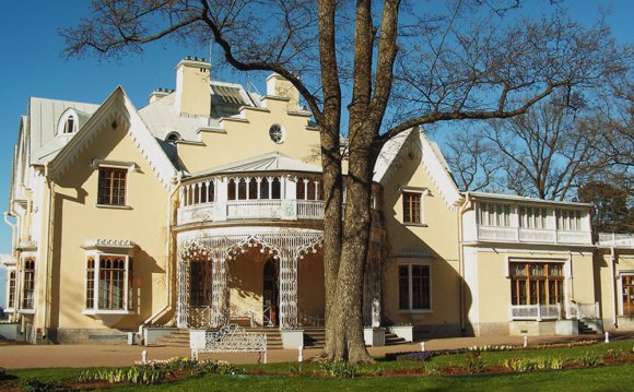 Коттедж Петергоф